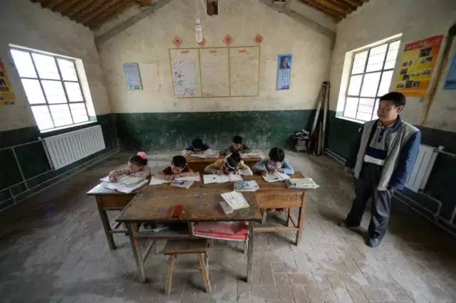 光，光，光 Valoa valoa valoa